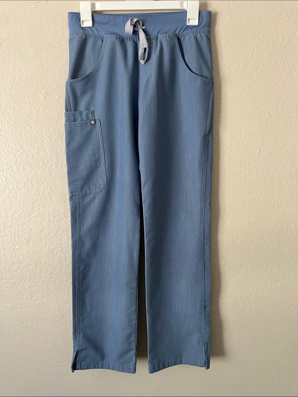 EUC FIGS Kade Cargo Straight Leg Scrub Pants PO#1299 Heather Denim Size  XS